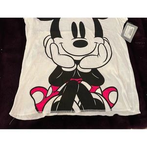 Women’s Minnie Mouse T-Shirt NWT L